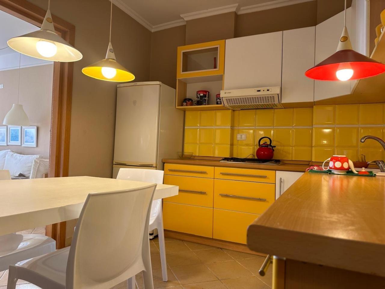 Beach View! Seaside Apartment Durrës Eksteriør bilde